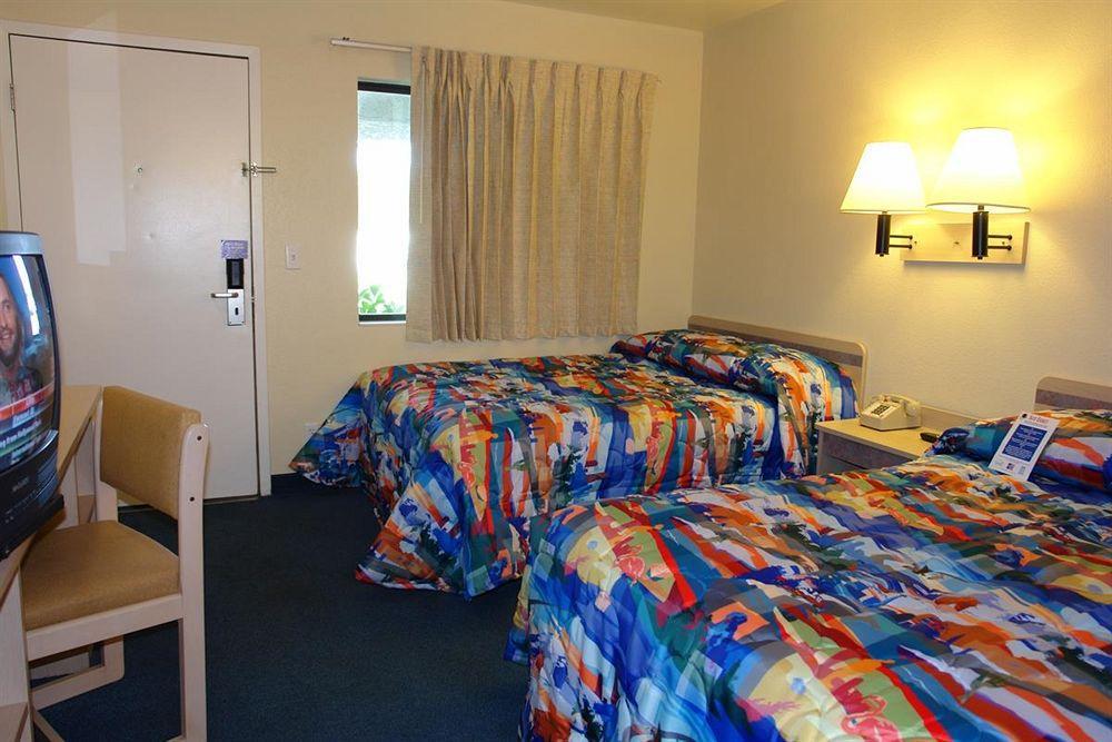 Motel 6-Palm Springs, Ca - Downtown Exterior foto